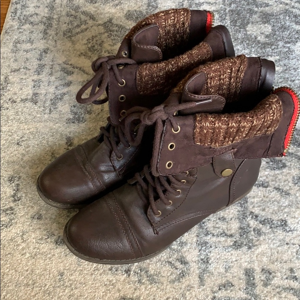 Combat boots(brown). Size 8
